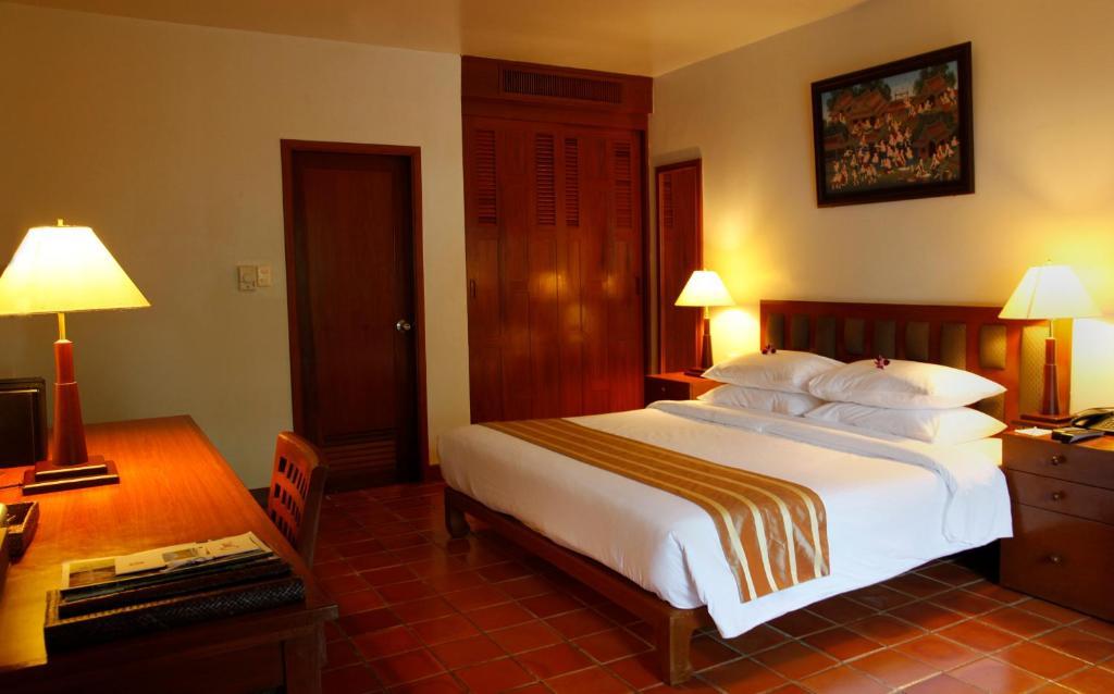 Salathai Resort Patong Extérieur photo